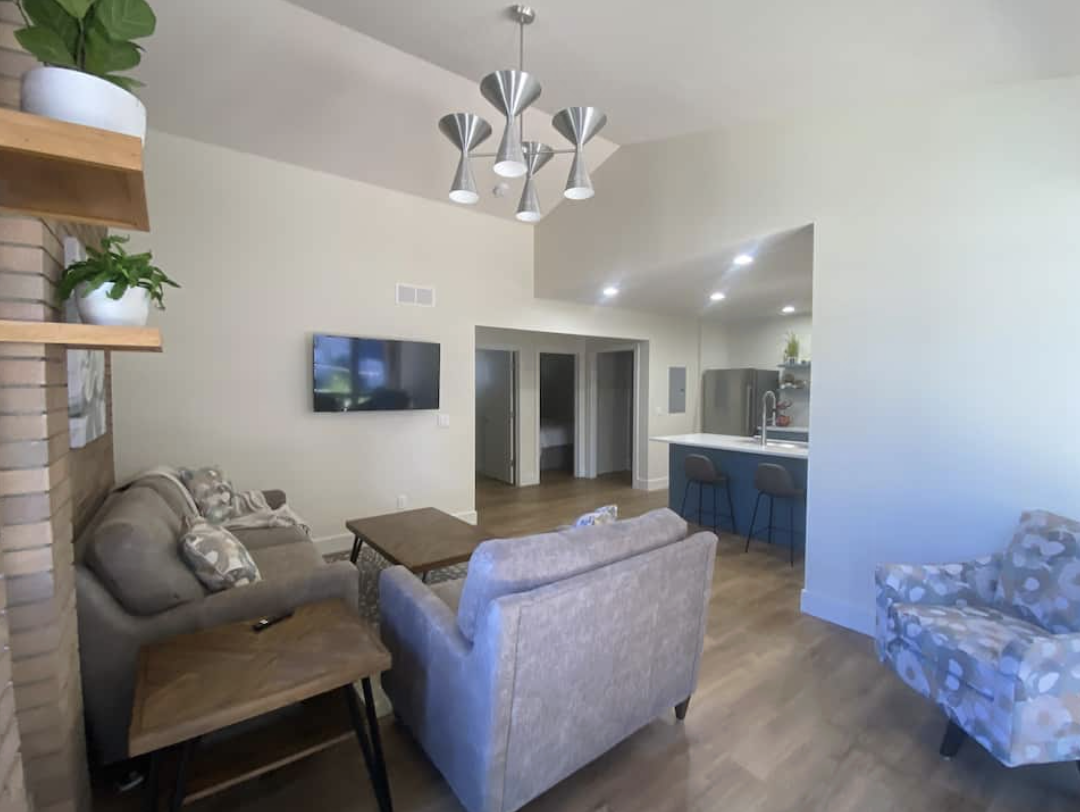 Newly Remodeled Unit Near Downtown Tiffin & DORA District 2 Bedroom